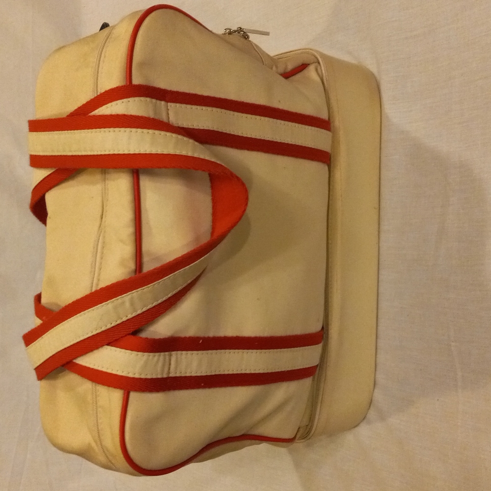 bath & body travel tote